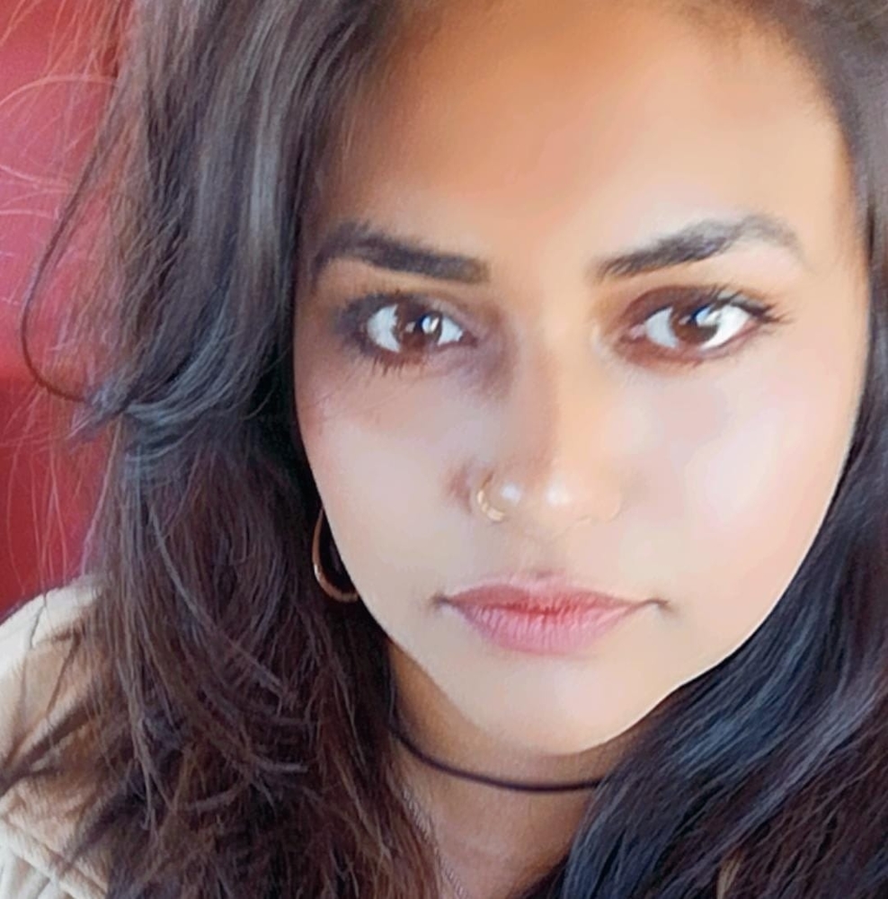 Meet your Posher, Poonam